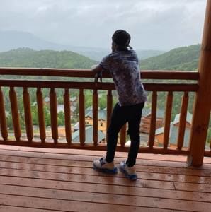 Meet your Posher, Clydell